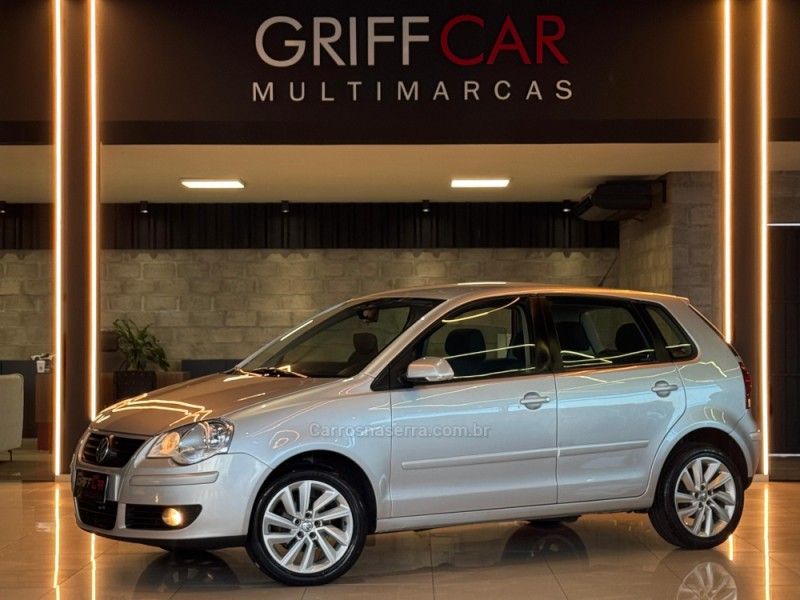 VOLKSWAGEN POLO 1.6 MI 8V 2009/2010 GRIFFCAR MULTIMARCAS DOIS IRMÃOS / Carros no Vale