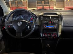 VOLKSWAGEN POLO 1.6 MI 8V 2009/2010 GRIFFCAR MULTIMARCAS DOIS IRMÃOS / Carros no Vale