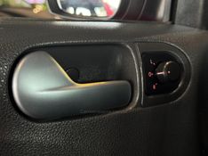 VOLKSWAGEN SAVEIRO 1.6 CROSS CE 8V 2012/2013 GRIFFCAR MULTIMARCAS DOIS IRMÃOS / Carros no Vale