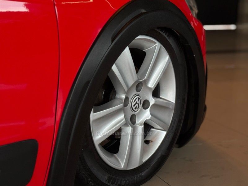 VOLKSWAGEN SAVEIRO 1.6 CROSS CE 8V 2012/2013 GRIFFCAR MULTIMARCAS DOIS IRMÃOS / Carros no Vale