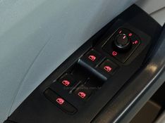 VOLKSWAGEN T-CROSS 1.0 TSI 200 12V 2019/2020 GRIFFCAR MULTIMARCAS DOIS IRMÃOS / Carros no Vale