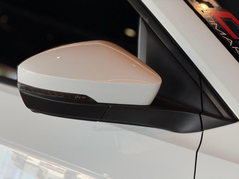 VOLKSWAGEN T-CROSS 1.0 TSI 200 12V 2019/2020 GRIFFCAR MULTIMARCAS DOIS IRMÃOS / Carros no Vale