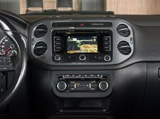 VOLKSWAGEN TIGUAN 2.0 TSI 16V TURBO TIPTRONIC 2012/2012 GRIFFCAR MULTIMARCAS DOIS IRMÃOS / Carros no Vale