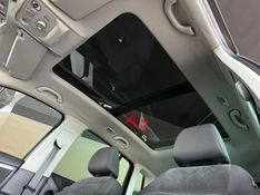 VOLKSWAGEN TIGUAN 2.0 TSI 16V TURBO TIPTRONIC 2012/2012 GRIFFCAR MULTIMARCAS DOIS IRMÃOS / Carros no Vale