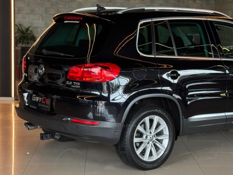 VOLKSWAGEN TIGUAN 2.0 TSI 16V TURBO TIPTRONIC 2012/2012 GRIFFCAR MULTIMARCAS DOIS IRMÃOS / Carros no Vale