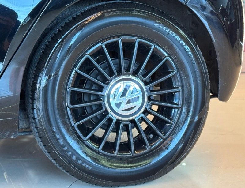 VOLKSWAGEN UP 1.0 TSI MOVE UP 12V 2015/2016 GRIFFCAR MULTIMARCAS DOIS IRMÃOS / Carros no Vale