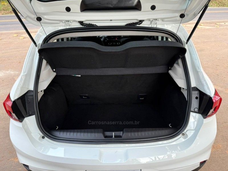 FIAT ARGO 1.0 DRIVE 6V 2023/2024 KASPER VEÍCULOS DOIS IRMÃOS / Carros no Vale