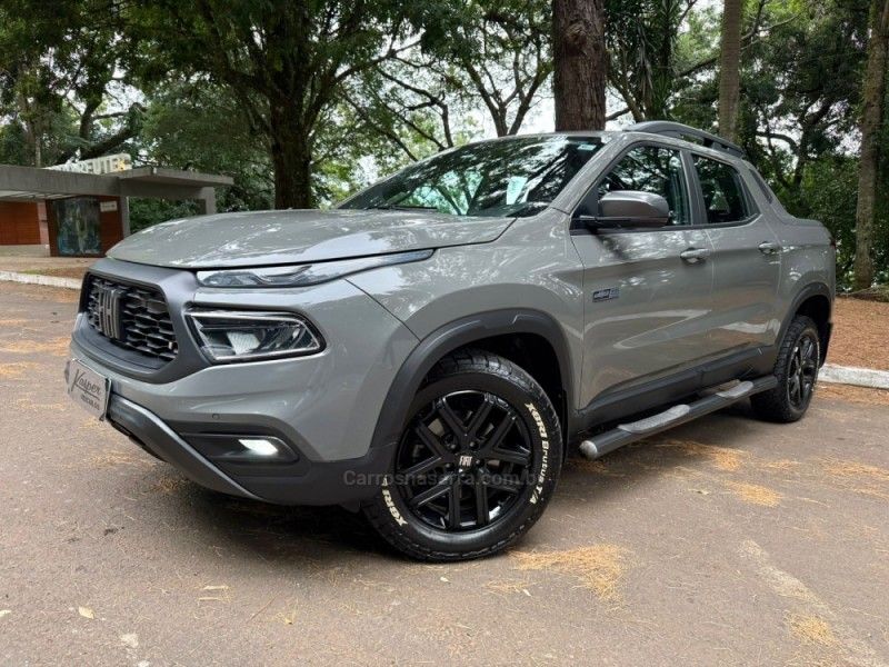 FIAT TORO 2.0 16V ULTRA 4X4 AT9 2023/2023 KASPER VEÍCULOS DOIS IRMÃOS / Carros no Vale