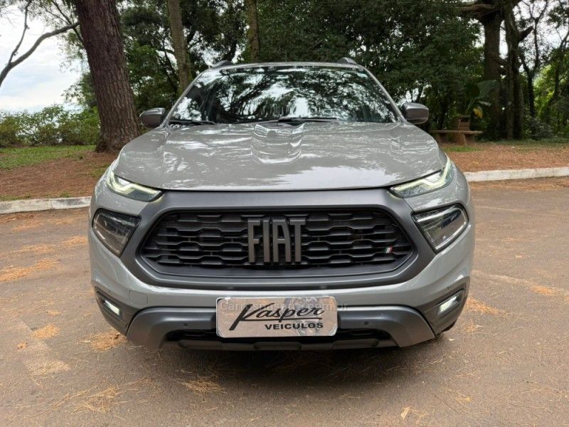 FIAT TORO 2.0 16V ULTRA 4X4 AT9 2023/2023 KASPER VEÍCULOS DOIS IRMÃOS / Carros no Vale