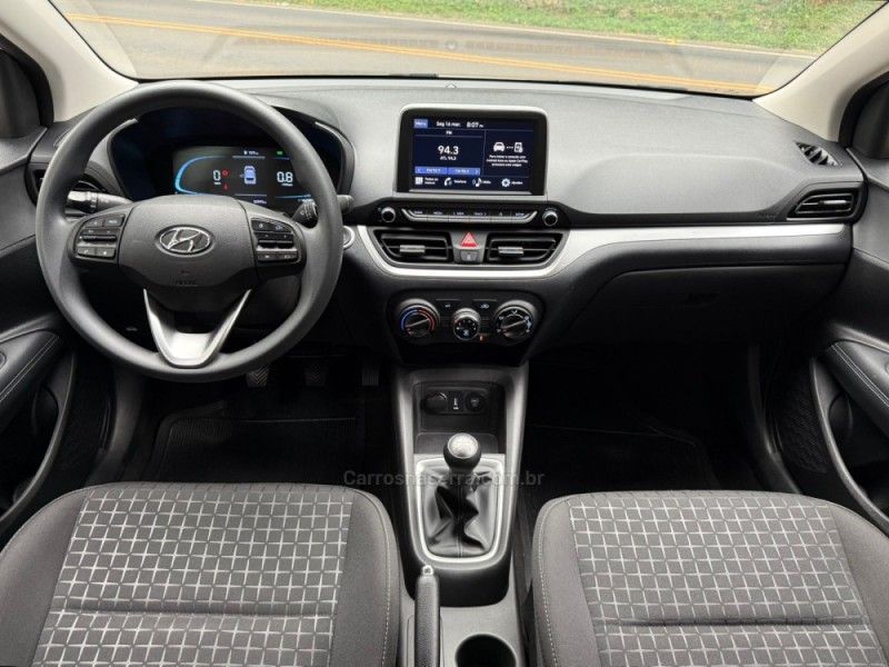 HYUNDAI HB20 1.0 12V LIMITED 2024/2025 KASPER VEÍCULOS DOIS IRMÃOS / Carros no Vale