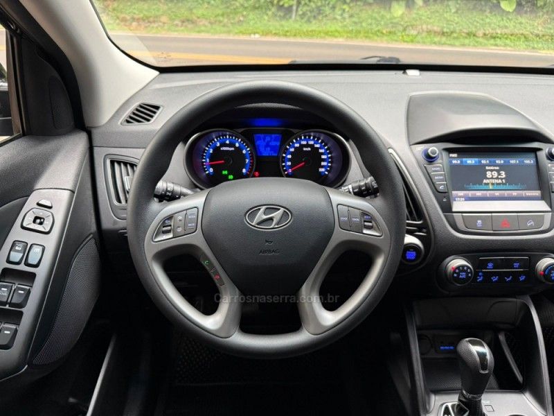 HYUNDAI IX35 2.0 GL 4X2 16V 2020/2021 KASPER VEÍCULOS DOIS IRMÃOS / Carros no Vale