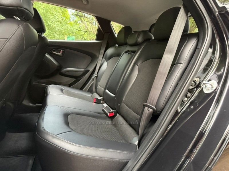 HYUNDAI IX35 2.0 GL 4X2 16V 2020/2021 KASPER VEÍCULOS DOIS IRMÃOS / Carros no Vale