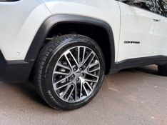 JEEP COMPASS 2.0 LIMITED TD350 TURBO 4X4 2022/2023 KASPER VEÍCULOS DOIS IRMÃOS / Carros no Vale