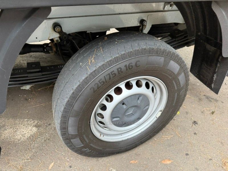 MERCEDES-BENZ SPRINTER 2.2 CHASSI 416 LONGO TURBO 2019/2020 KASPER VEÍCULOS DOIS IRMÃOS / Carros no Vale
