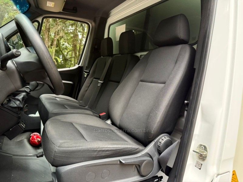 MERCEDES-BENZ SPRINTER 2.2 CHASSI 416 LONGO TURBO 2019/2020 KASPER VEÍCULOS DOIS IRMÃOS / Carros no Vale