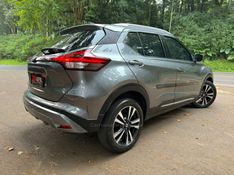 NISSAN KICKS 1.6 ADVANCE 16V 2022/2022 KASPER VEÍCULOS DOIS IRMÃOS / Carros no Vale