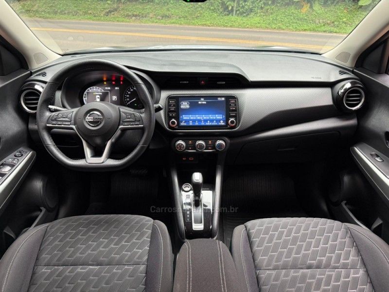 NISSAN KICKS 1.6 ADVANCE 16V 2022/2022 KASPER VEÍCULOS DOIS IRMÃOS / Carros no Vale