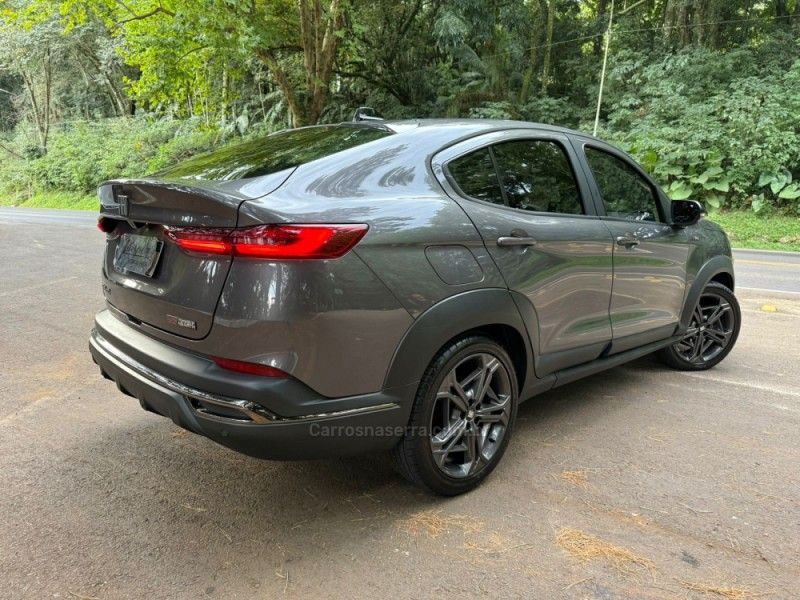 RENAULT DUSTER 1.6 DYNAMIQUE 4X2 16V 2018/2019 KASPER VEÍCULOS DOIS IRMÃOS / Carros no Vale