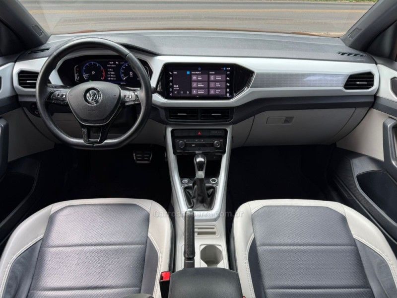 VOLKSWAGEN T-CROSS 1.4 HIGHLINE TSI 16V 2021/2021 KASPER VEÍCULOS DOIS IRMÃOS / Carros no Vale