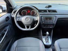 VOLKSWAGEN VOYAGE 1.6 MSI TOTALFLEX 2021/2022 KASPER VEÍCULOS DOIS IRMÃOS / Carros no Vale