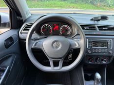 VOLKSWAGEN VOYAGE 1.6 MSI TOTALFLEX 2021/2022 KASPER VEÍCULOS DOIS IRMÃOS / Carros no Vale