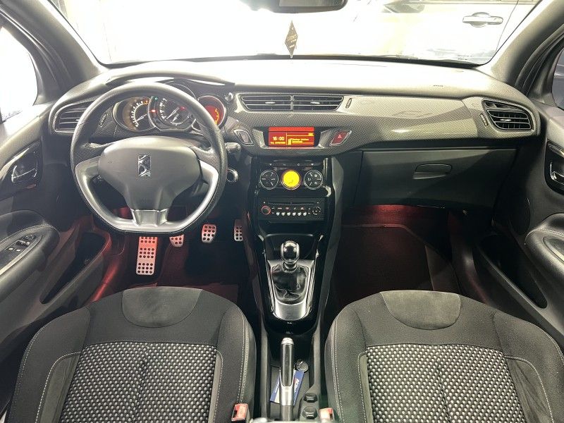 CITROËN DS3 1.6 THP 16V 2013/2013 PRIME MULTIMARCAS CAXIAS DO SUL / Carros no Vale CITROËN DS3 1.6 THP 16V 2013/2013 PRIME MULTIMARCAS CAXIAS DO SUL / Carros no Vale