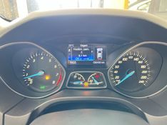 FORD FOCUS 2.0 TITANIUM FASTBACK 16V 2015/2015 PRIME MULTIMARCAS CAXIAS DO SUL / Carros no Vale