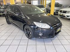 FORD FOCUS 2.0 TITANIUM PLUS HATCH 16V AUTO 2015/2015 PRIME MULTIMARCAS CAXIAS DO SUL / Carros no Vale