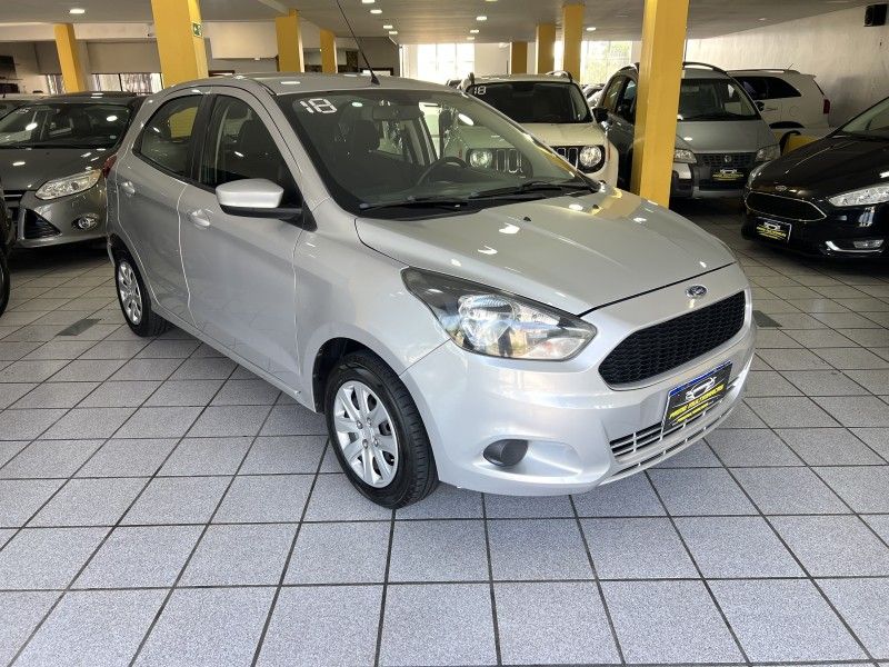 FORD KA 1.0 SE PLUS 12V 2018/2018 PRIME MULTIMARCAS CAXIAS DO SUL / Carros no Vale