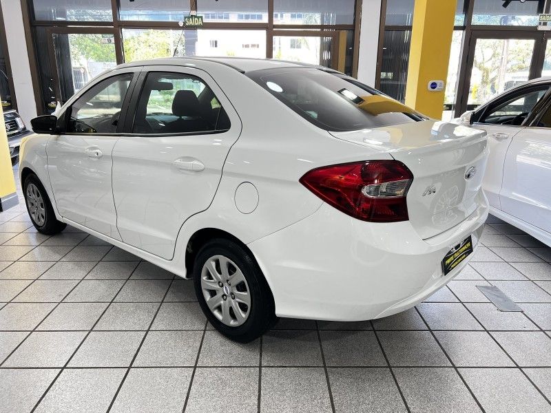 FORD KA 1.5 SE SEDAN 16V 2018/2018 PRIME MULTIMARCAS CAXIAS DO SUL / Carros no Vale