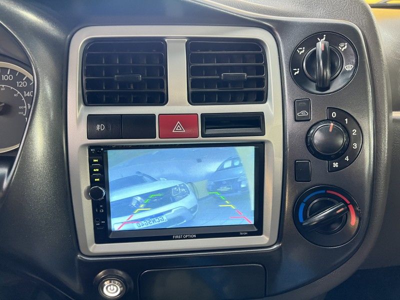 HYUNDAI HR 2.5 TCI HD LONGO SEM CAÇAMBA 4X2 8V 94CV TURBO INTERCOOLER 2010/2010 PRIME MULTIMARCAS CAXIAS DO SUL / Carros no Vale