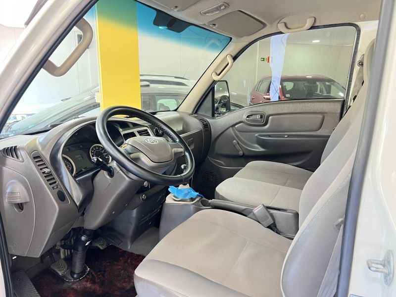 HYUNDAI HR 2.5 TCI HD LONGO SEM CAÇAMBA 4X2 8V 94CV TURBO INTERCOOLER 2010/2010 PRIME MULTIMARCAS CAXIAS DO SUL / Carros no Vale