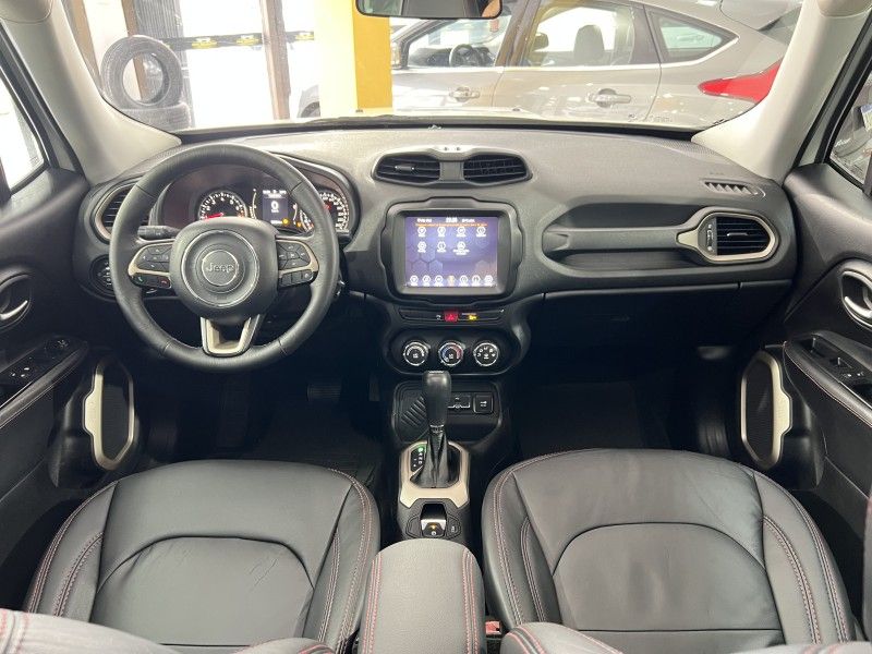 JEEP RENEGADE 1.8 16V SPORT 2015/2016 PRIME MULTIMARCAS CAXIAS DO SUL / Carros no Vale