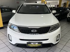 KIA SORENTO 2.4 EX 4X2 16V 2014/2015 PRIME MULTIMARCAS CAXIAS DO SUL / Carros no Vale