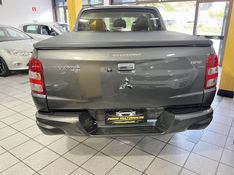 MITSUBISHI L200 TRITON 2.4 16V TURBO SPORT HPE TOP CD 4X4 2017/2018 PRIME MULTIMARCAS CAXIAS DO SUL / Carros no Vale