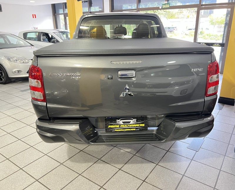 MITSUBISHI L200 TRITON 2.4 16V TURBO SPORT HPE TOP CD 4X4 2017/2018 PRIME MULTIMARCAS CAXIAS DO SUL / Carros no Vale