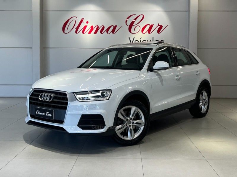 AUDI Q3 1.4 TFSI AMBIENTE S TRONIC 2018/2018 ÓTIMA CAR FLORES DA CUNHA / Carros no Vale