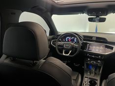AUDI Q3 2.0 TFSI PERFORMANCE BLACK QUATTRO 2024/2024 ÓTIMA CAR FLORES DA CUNHA / Carros no Vale