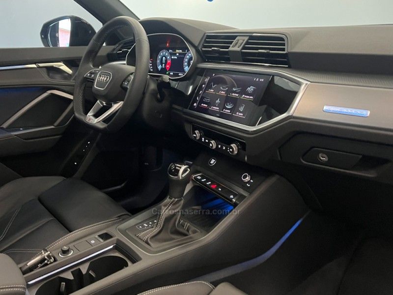 AUDI Q3 2.0 TFSI PERFORMANCE BLACK QUATTRO 2024/2024 ÓTIMA CAR FLORES DA CUNHA / Carros no Vale AUDI Q3 2.0 TFSI PERFORMANCE BLACK QUATTRO 2024/2024 ÓTIMA CAR FLORES DA CUNHA / Carros no Vale