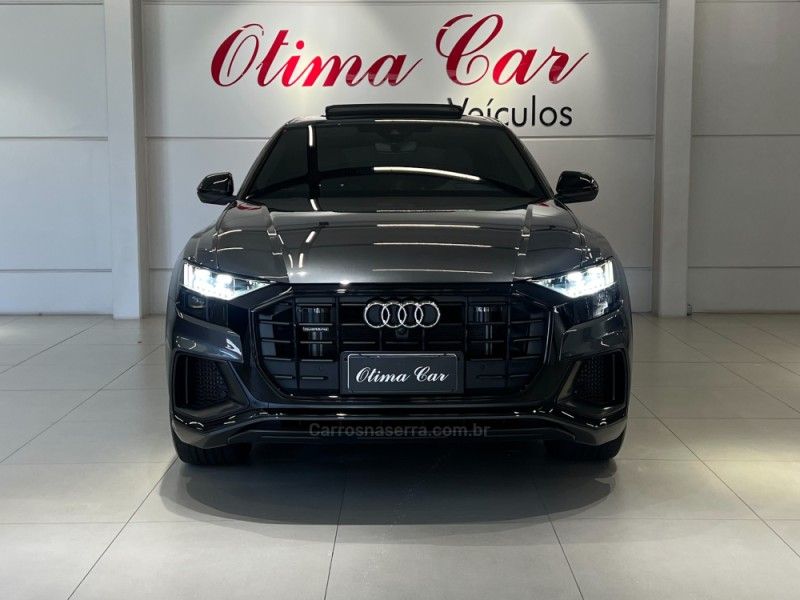 AUDI Q8 3.0 TFSI PERFORMANCE BLACK QUATTRO V6 24V S-TRONIC 2023/2023 ÓTIMA CAR FLORES DA CUNHA / Carros no Vale AUDI Q8 3.0 TFSI PERFORMANCE BLACK QUATTRO V6 24V S-TRONIC 2023/2023 ÓTIMA CAR FLORES DA CUNHA / Carros no Vale