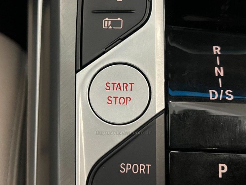 BMW 330E 2.0 M SPORT 16V TURBO HÍBRIDO 2024/2025 ÓTIMA CAR FLORES DA CUNHA / Carros no Vale BMW 330E 2.0 M SPORT 16V TURBO HÍBRIDO 2024/2025 ÓTIMA CAR FLORES DA CUNHA / Carros no Vale