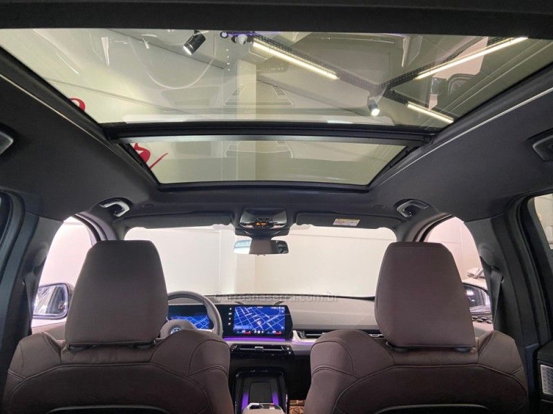 BMW IX1 XDRIVE30 M SPORT ELÉTRICO 2024/2025 ÓTIMA CAR FLORES DA CUNHA / Carros no Vale