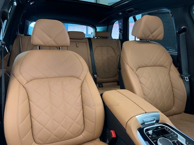 BMW X5 3.0 XDRIVE50E TURBO M SPORT HÍBRIDO 2025/2025 ÓTIMA CAR FLORES DA CUNHA / Carros no Vale