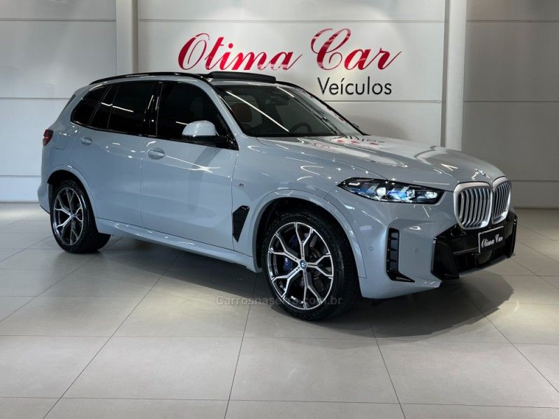 BMW X5 3.0 XDRIVE50E TURBO M SPORT HÍBRIDO 2025/2025 ÓTIMA CAR FLORES DA CUNHA / Carros no Vale