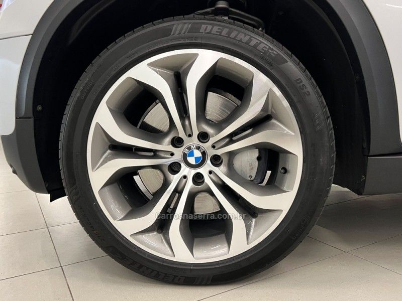 BMW X5 4.4 4X4 50I SPORT V8 32V 2011/2011 ÓTIMA CAR FLORES DA CUNHA / Carros no Vale BMW X5 4.4 4X4 50I SPORT V8 32V 2011/2011 ÓTIMA CAR FLORES DA CUNHA / Carros no Vale