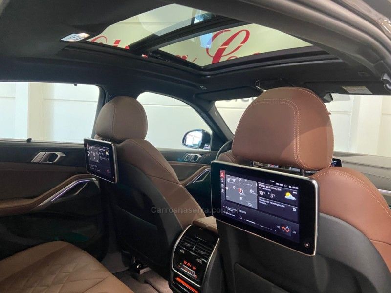 BMW X6 3.0 XDRIVE 40I M SPORT 24V TURBO 2023/2023 ÓTIMA CAR FLORES DA CUNHA / Carros no Vale