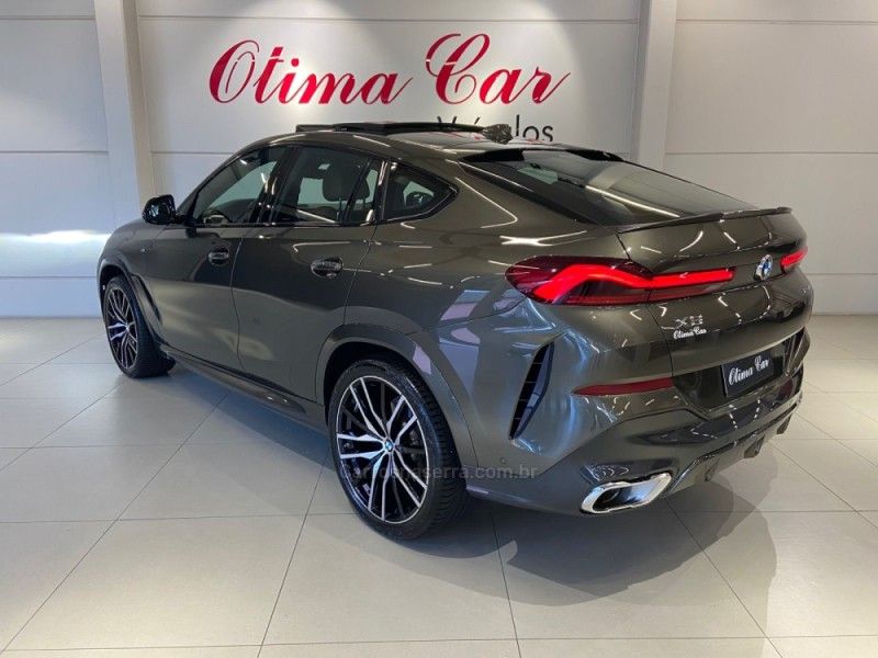 BMW X6 3.0 XDRIVE 40I M SPORT 24V TURBO 2023/2023 ÓTIMA CAR FLORES DA CUNHA / Carros no Vale