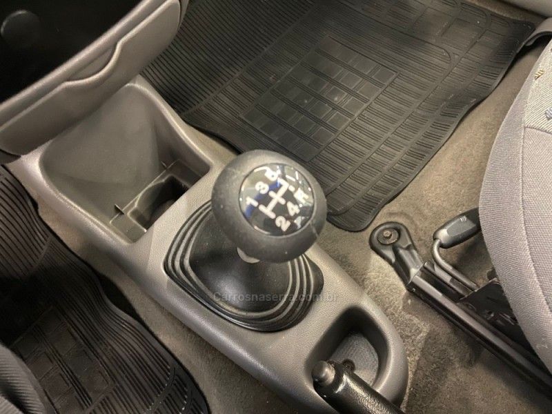 FORD COURIER 1.6 L 8V 2003/2004 ÓTIMA CAR FLORES DA CUNHA / Carros no Vale