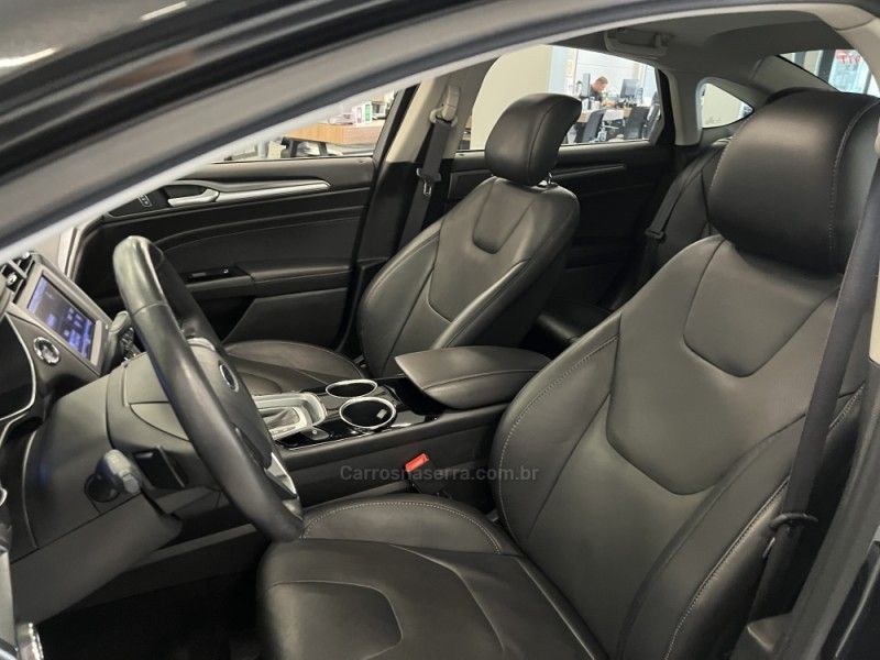 FORD FUSION 2.0 TITANIUM GTDI ECOBOOST AWD 2012/2013 ÓTIMA CAR FLORES DA CUNHA / Carros no Vale