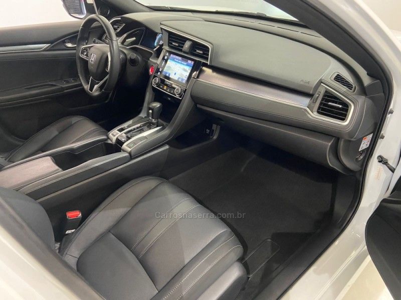 HONDA CIVIC 1.5 16V TOURING TURBO 2018/2018 ÓTIMA CAR FLORES DA CUNHA / Carros no Vale